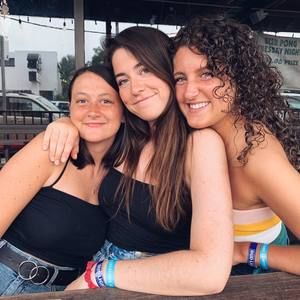 Meet your Posher, Tara